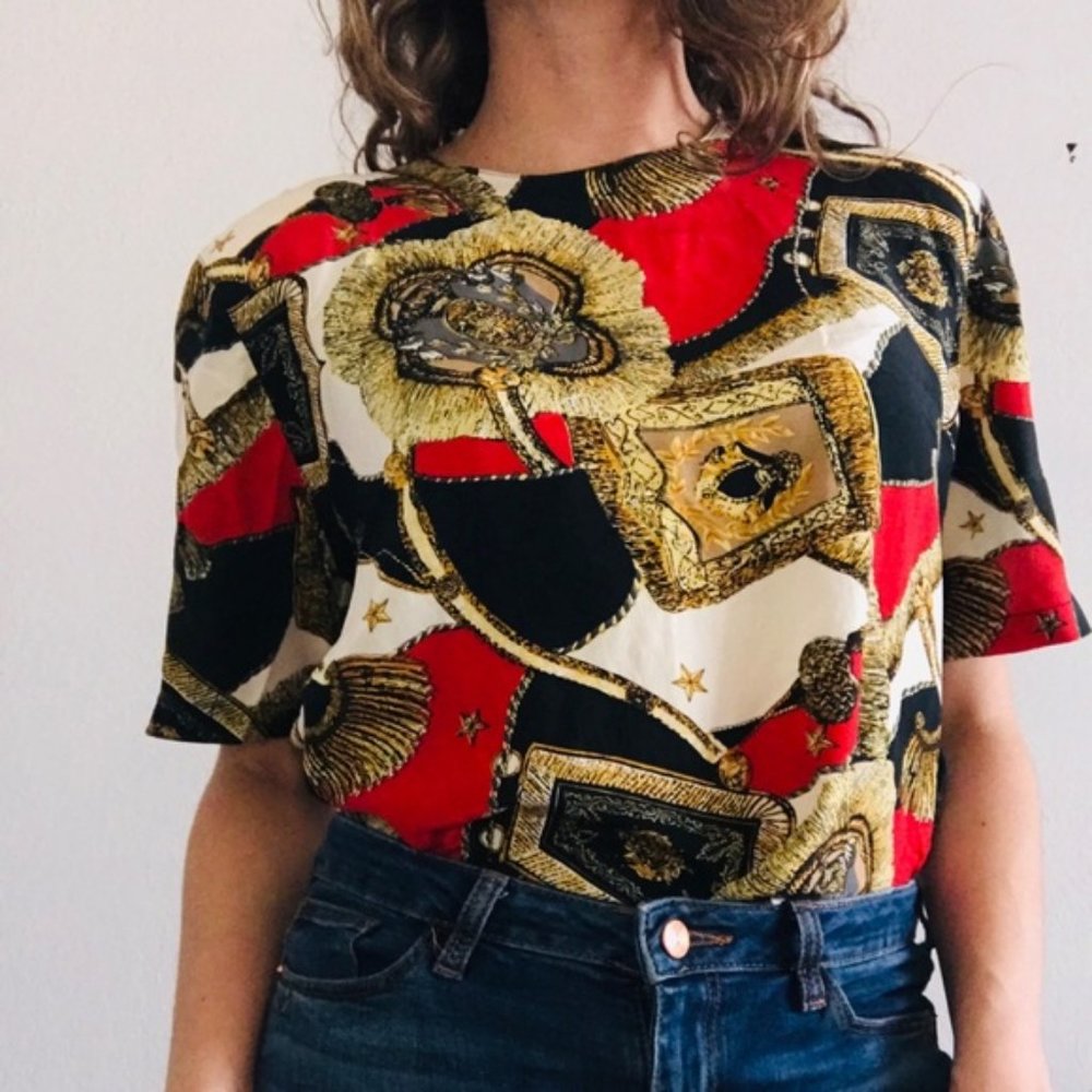 Vintage blouse 100% silk Size L.